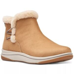 Clarks Booties 11M Tan Breeze Faux Fur Ankle Boots Pull On Shoes Cloudstepper